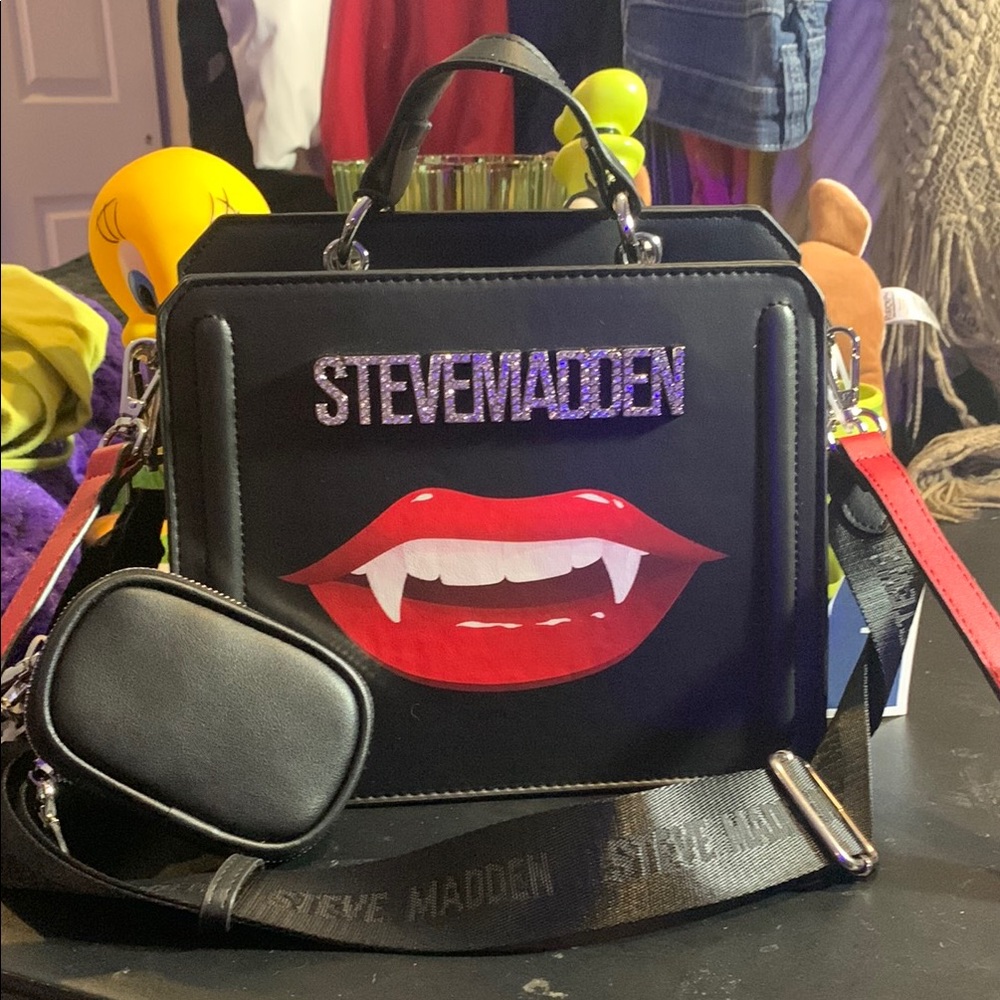 NWT Steve Madden w/ Rhinestones Black and Red Vampire Satchel